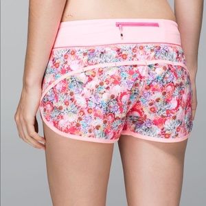Lululemon: Speed Short: size 6